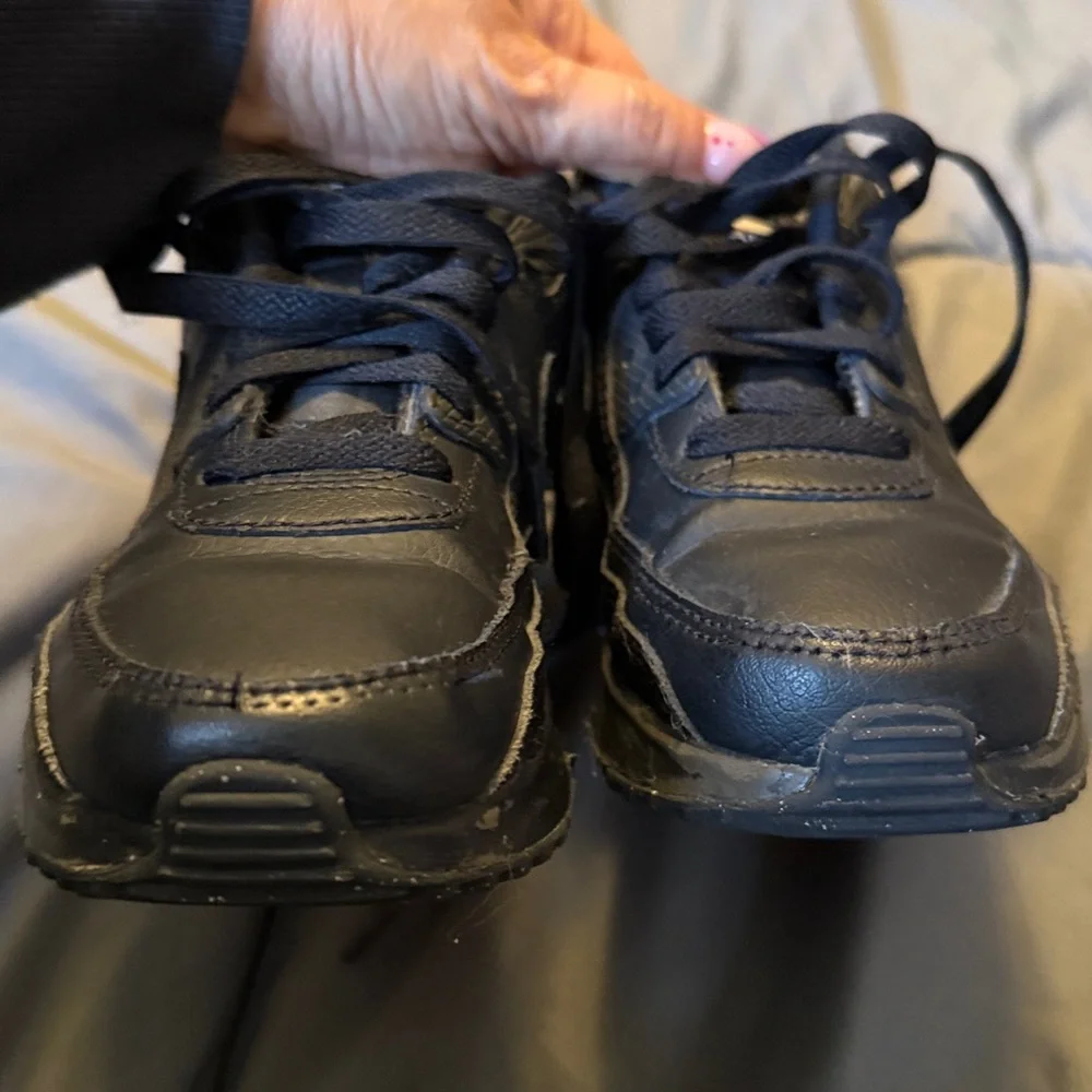 Nike Air Max 90 Shoes size 2Y